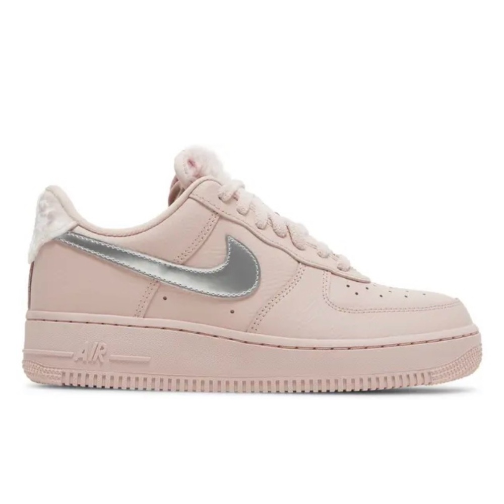Nike Air Force 1 Sneakers - Light Pink fur and velvet